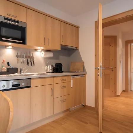 Apartments Sarlo *