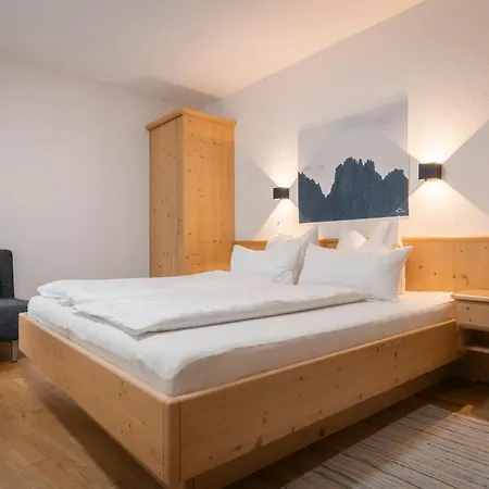 Apartment Apartments Sarlo Sankt Anton am Arlberg