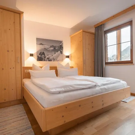 Apartments Sarlo