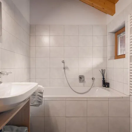 Sarlo Apartman Sankt Anton am Arlberg