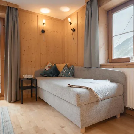 Sarlo * St Anton am Arlberg